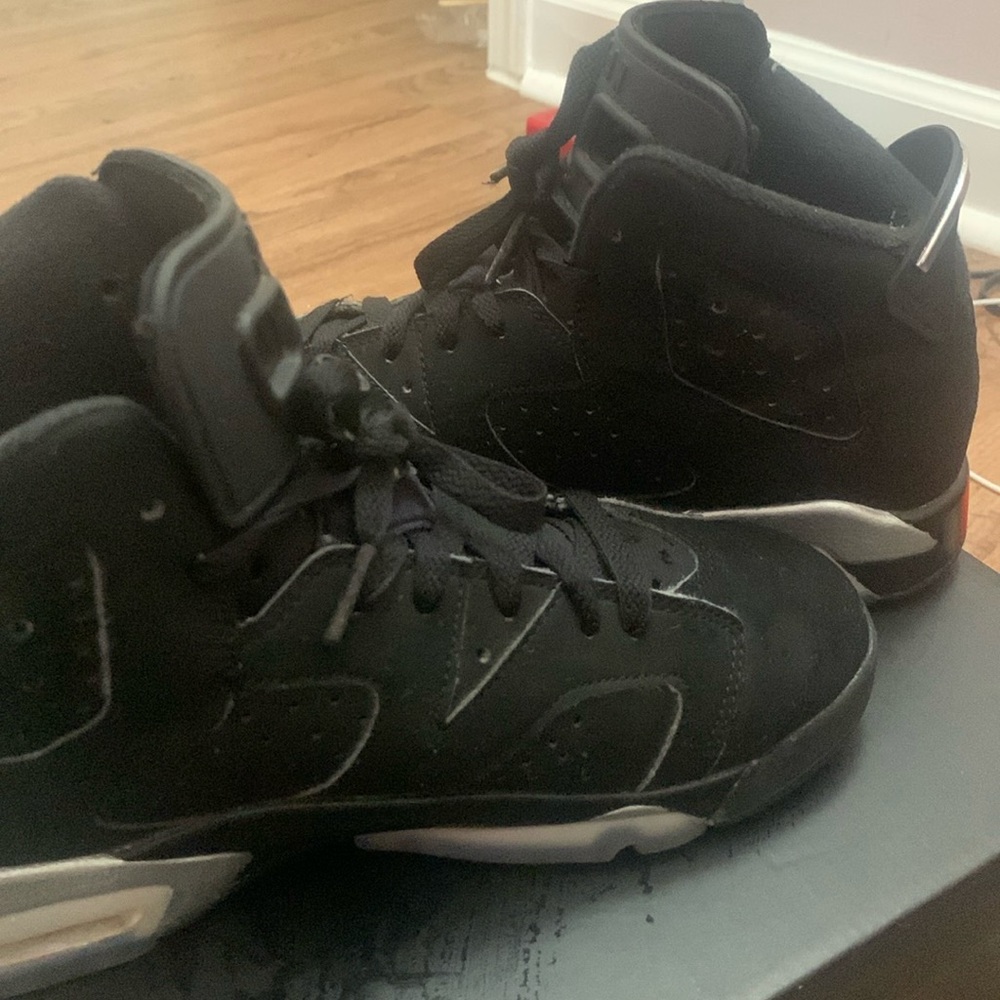 Retro Jordan some obvious signs of wear yet still alot of life left no box